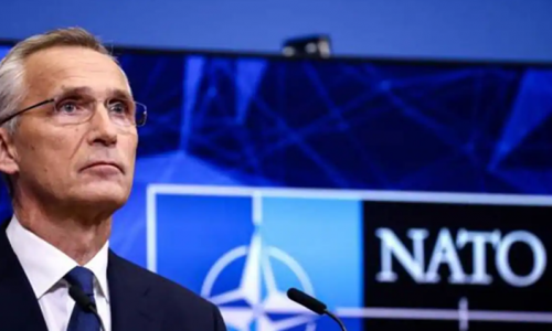 Các nước trong khối NATO hứa hẹn yểm trợ thêm cho Ukraine