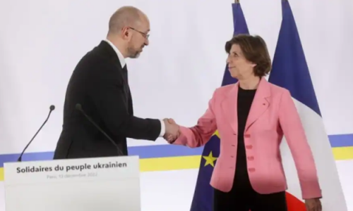 Hội nghị cấp viện Paris cam kết viện trợ liên tục cho Ukraine