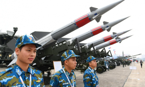 Khi nguồn cung vũ khí Nga cho Việt Nam cạn kiệt, nước này sẽ mua vũ khí từ đâu?