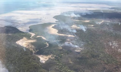 Cháy rừng thiêu rụi gần một nửa diện tích hòn đảo di sản thế giới Fraser