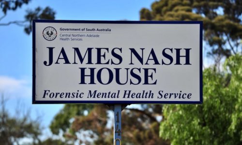 Bác sĩ trưởng khoa tâm thần của tiểu bang Nam Úc ra công báo không cho cơ sở dịch vụ y tế James Nash House tiếp nhận bệnh nhân.