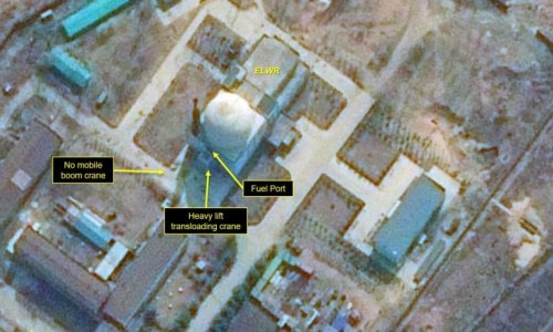 Cơ quan Năng lượng Nguyên tử Quốc tế - IAEA: Lò phản ứng ở Yongbyon, Bắc Hàn, dường như đang hoạt động.