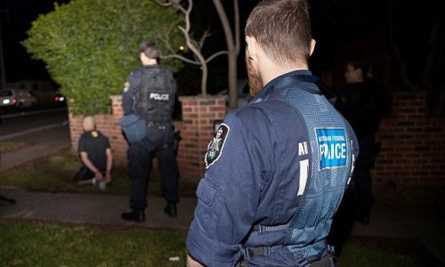 Australia bắt giữ một nghi phạm khủng bố