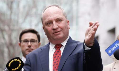 Phó Thủ tướng Úc bị phạt vì không tuân thủ quy định COVID-19 của NSW
