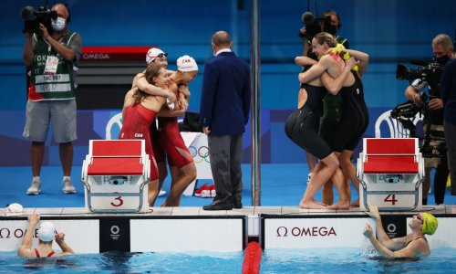 Đội nữ bơi lội Úc phá kỷ lục thế giới với thành tích lịch sử ở Olympic Tokyo