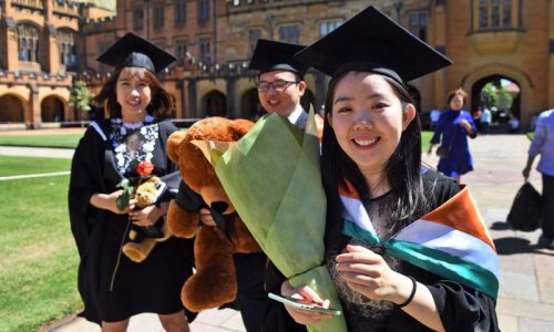 Sinh viên Trung Quốc đề nghị tự thuê máy bay sang Úc Đại Lợi học tiếp