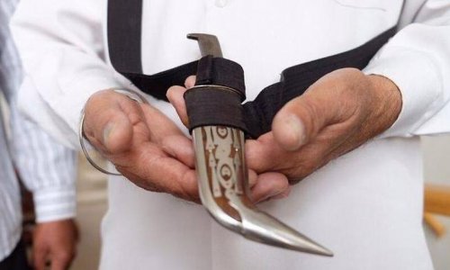 Tiểu Bang NSW bắt đầu lệnh cấm mang theo dao nghi lễ tại trường học
