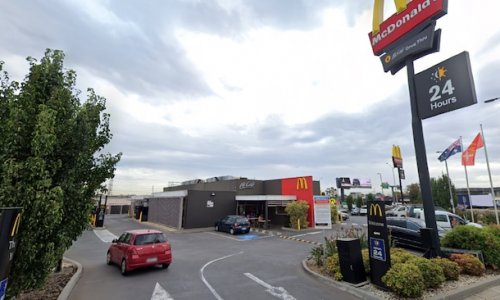 Tiệm McDonald ở phía bắc Melbourne buộc phải đóng cửa sau khi một nhân viên ở đây nhiễm coronavirus.