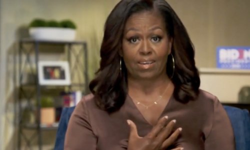 Hãng tin AP kiểm chứng cáo buộc sai của bà Michelle Obama về chính quyền Trump