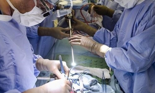 Úc khởi động lại các ca phẫu thuật không cấp thiết