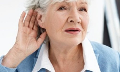 Tuổi càng cao, thính lực càng suy kém Có cách nào “cứu vãn tình thế” chăng?