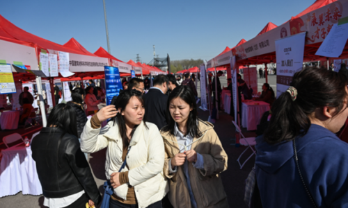 Trung Quốc lo ngại về tình trạng mất việc làm liên quan đến AI