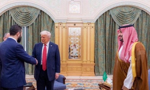 Tổng thống Mỹ Donald Trump gặp Tổng Thống Syria Al Sharaa tại Ả Rập Saudi sau khi dỡ lệnh trừng phạt Damas
