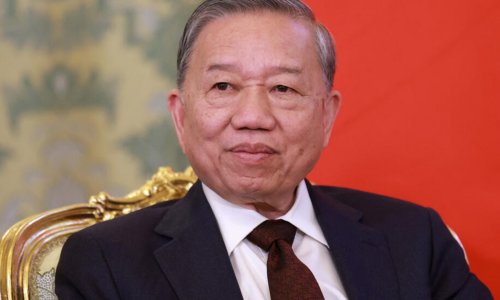 Ông Tô Lâm trước cơ hội cuối cùng để Việt Nam « giàu lên trước khi già đi »