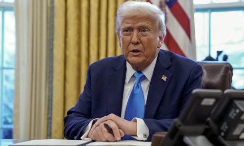 Ông Trump lệnh cấm nhập cảnh với công dân 12 nước