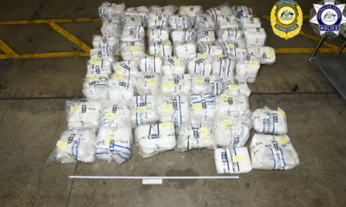 Bắt giữ ba người đàn ông với tội danh nhập cảng gần 600 kg ma túy đá vào Úc