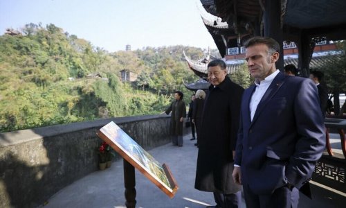 Tổng thống Pháp kết thúc chuyến công du Trung Quốc : Kết quả không nhiều