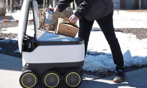 Tám công ty Nhật Bản thành lập hiệp hội giao hàng bằng robot