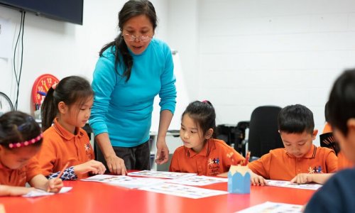 Ngôi trường dạy song ngữ tiếng Việt tại Richmond nỗ lực trong đại dịch
