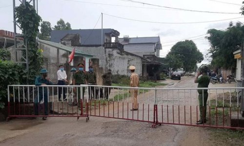 Việt nam: Đình chỉ Phó Chủ tịch xã không đi rà soát ca nghi mắc Covid-19 vì trời mưa
