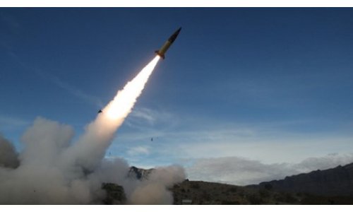 Ukraina phản công vào lãnh thổ Nga bằng 4 tên lửa ATACMS do Mỹ sản xuất