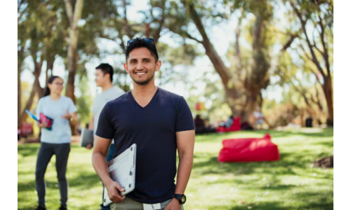 Xây dựng mạng lưới tài chính và nghề nghiệp tại Úc