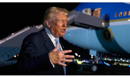 Tổng thống Mỹ Donald Trump ủng hộ dự luật trừng phạt Nga nếu ông vẫn giữ được quyền quyết định tối hậu