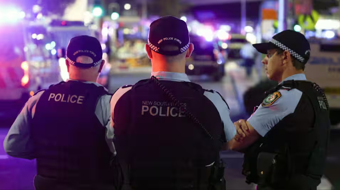 Luật về dao đang được xem xét kỹ lưỡng sau các vụ bạo lực mới nhất. Sau đây là luật trên khắp nước Úc