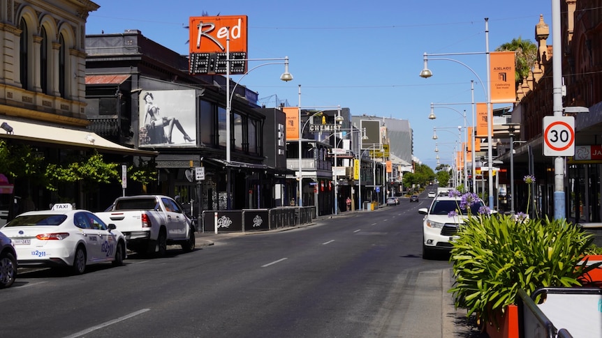 Chủ nhà ở Adelaide cho biết các công ty bảo hiểm từ chối bảo hiểm các căn nhà nằm trên Đường Hindley