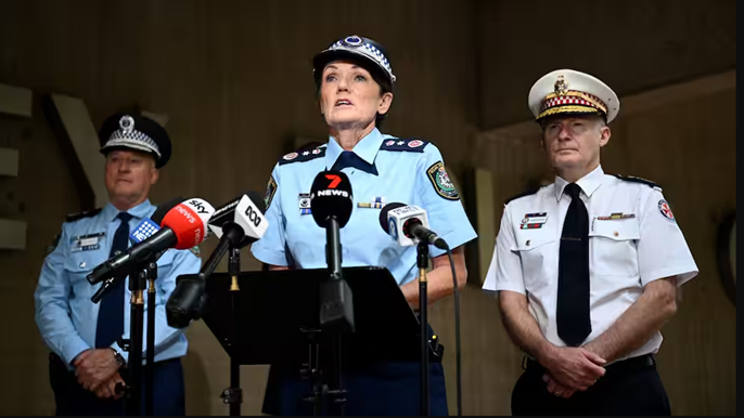 Đâm người ở nhà thờ Sydney: Cảnh sát tuyên bố sự việc là 'hành động khủng bố', thiếu niên 15 tuổi bị bắt