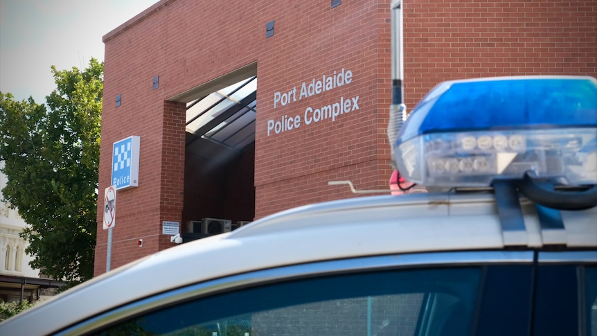 Cái chết của một sĩ quan Cảnh sát Nam Úc sẽ được chuyển đến ủy ban nghị viện về sức khỏe tâm thần của cảnh sát