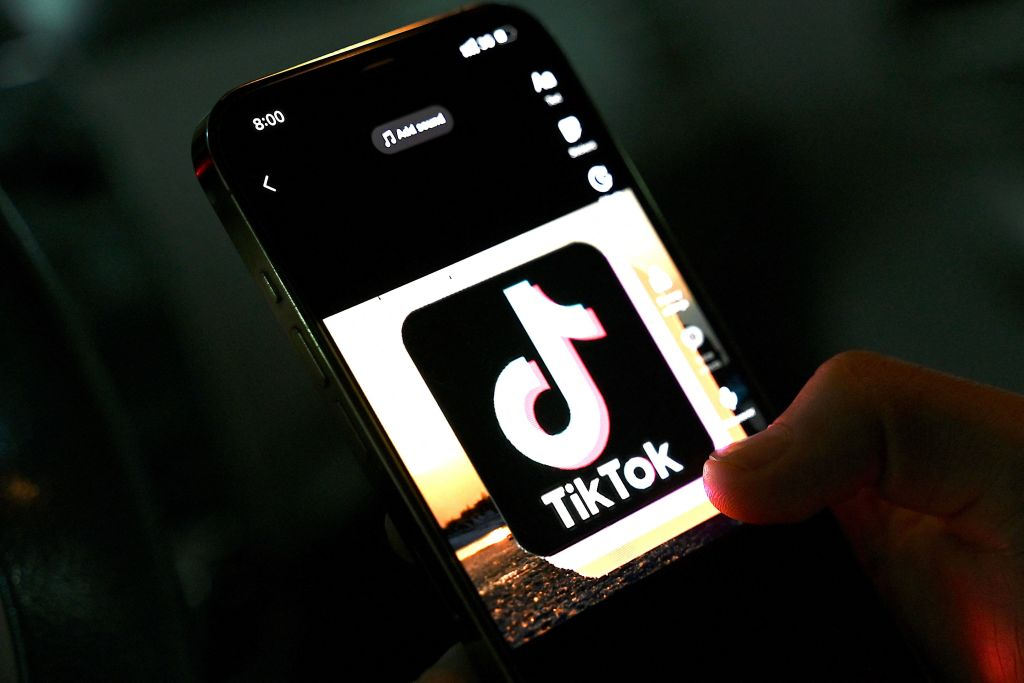 Vương quốc Anh tuyên bố cấm TikTok trên thiết bị của chính phủ