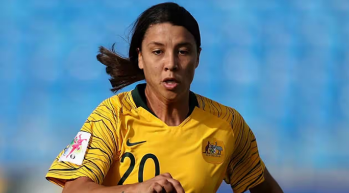 Sam Kerr ra tòa vì cáo buộc phân biệt chủng tộc tại Anh, người hâm mộ ngỡ ngàng