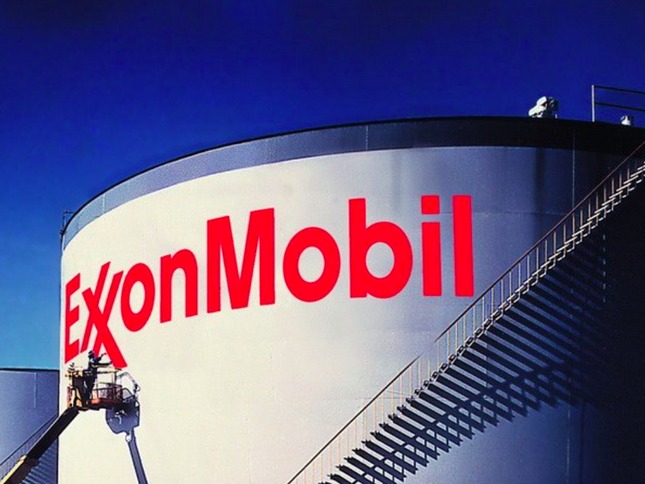 ExxonMobil rút khỏi dự án lớn nhất ở Nga