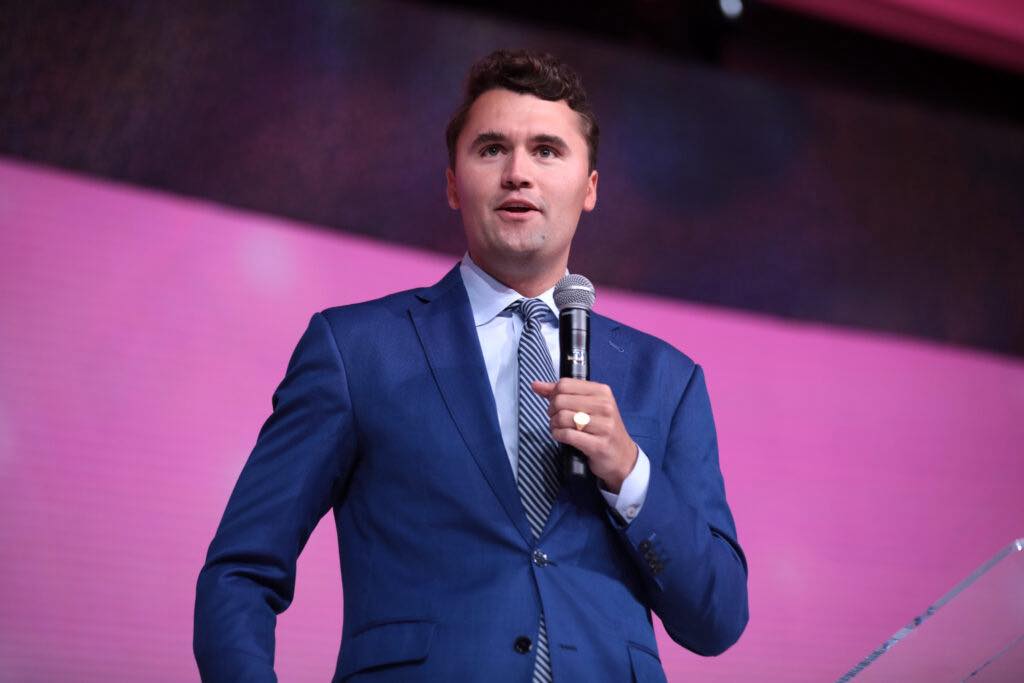 Charlie Kirk: Một Ngọn Lửa Bảo Thủ Tắt Đi Trong Bi Kịch