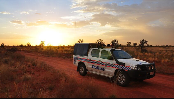 Phát hiện một đoạn chân người đứt lìa trên đường cao tốc ở Vùng Lãnh thổ Bắc Úc