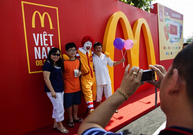 Sau Starbucks, đến McDonald’s trả mặt bằng thuê ở TP HCM