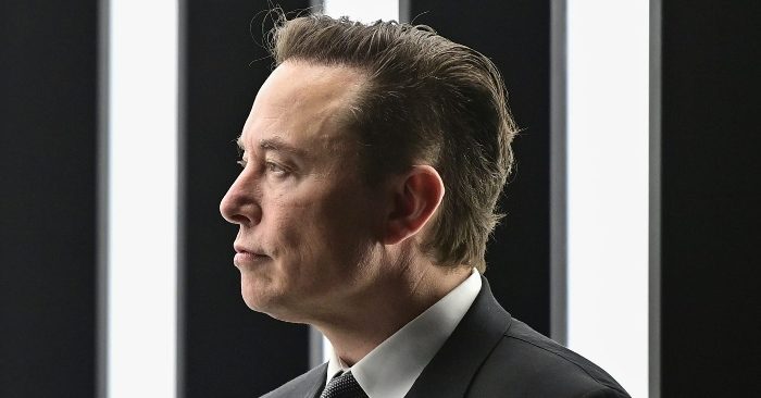 Elon Musk: Trung Quốc và Nga muốn phá hủy hệ thống Starlink cũng không dễ