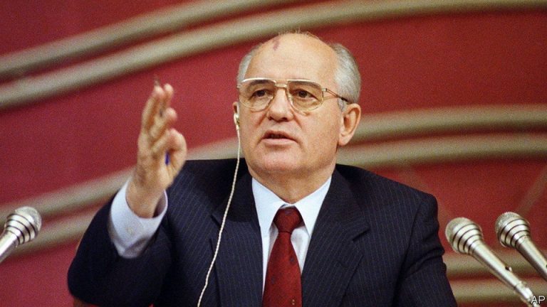 Nhìn lại con người và di sản của Mikhail Gorbachev