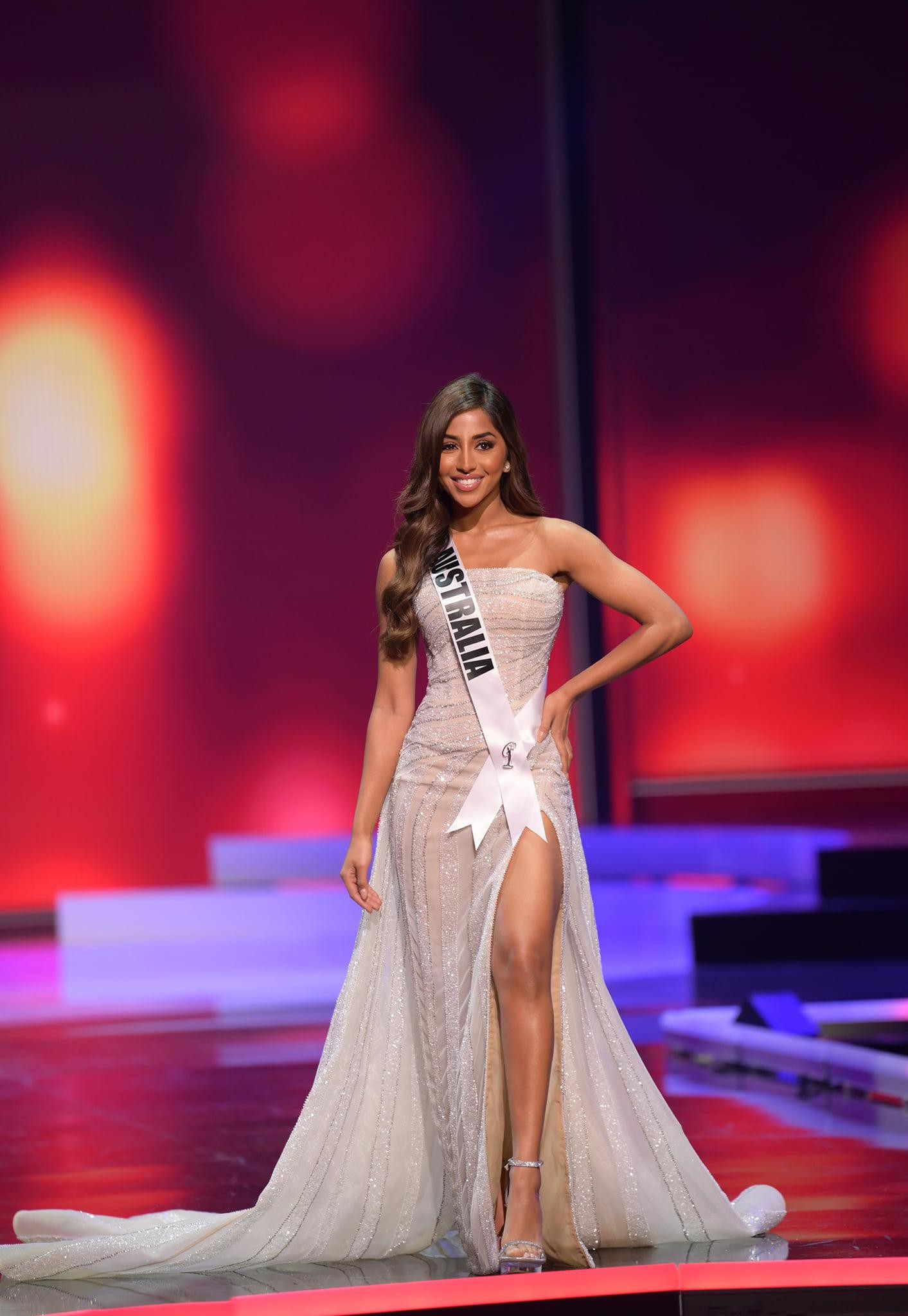 Điều kỳ diệu ở cuộc thị sắc đẹp Miss Universe: Dù gặp bất lợi, bạn vẫn có thể tỏa sáng theo cách riêng.