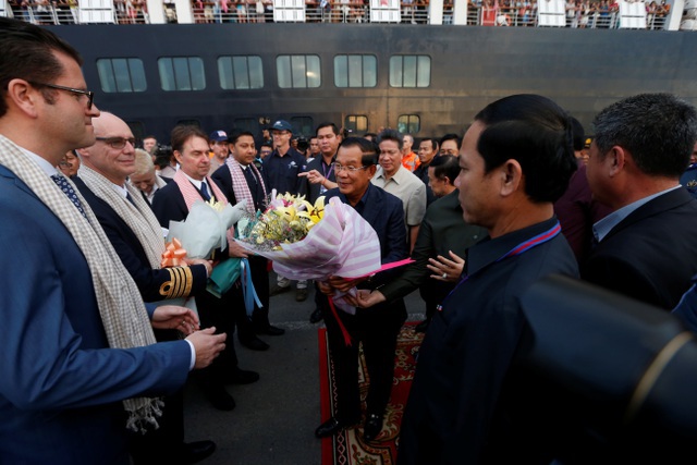 Ông Trump cảm ơn Campuchia vì tiếp nhận du thuyền bị các nước “hắt hủi”.