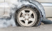 Những việc nên làm để tránh nổ lốp