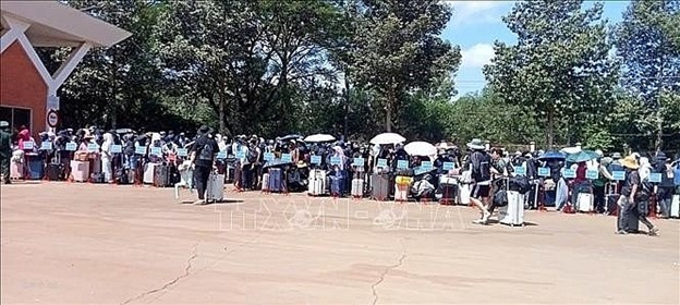 Campuchia trao trả 353 công dân cho Việt Nam