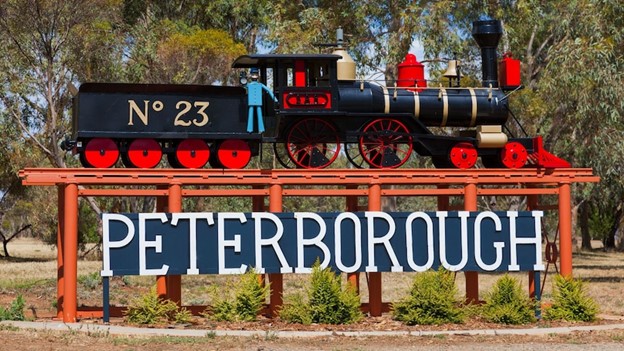 Hội đồng Peterborough mất nhân sự điều hành thứ ba trong vòng 18 tháng khi giám đốc điều hành từ chức.