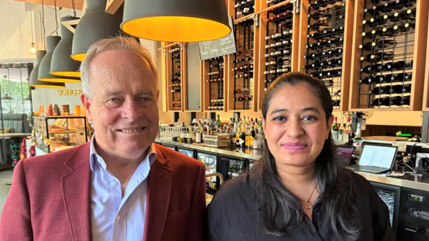 Khách sạn này đang hỗ trợ xây dựng nhà ở cho những phụ nữ có hoàn cảnh khó khăn