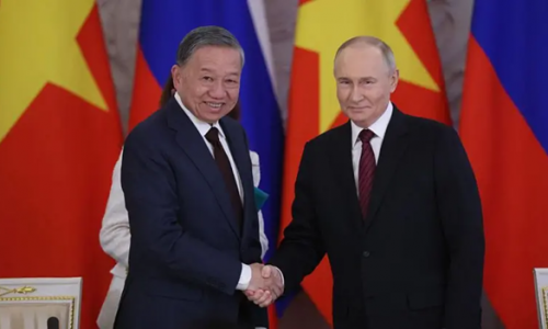 Việt Nam dùng 'cơ chế ngầm' mua võ khí Nga nhằm tránh lệnh trừng phạt của Mỹ