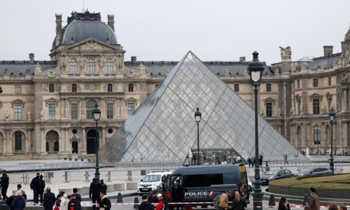 Bảo tàng Louvre bị trộm : Tám báu vật vô giá bị đánh cắp