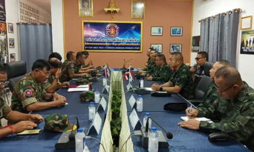 Tướng chỉ huy Thái Lan - Cam Bốt đàm phán quân sự, đạt được một số thỏa thuận