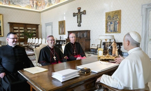 Vatican hoàn trả 62 hiện vật của thổ dân cho Canada