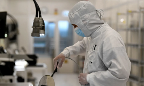 Cuộc chiến chip Trung Quốc khuấy đảo ngành xe hơi toàn cầu